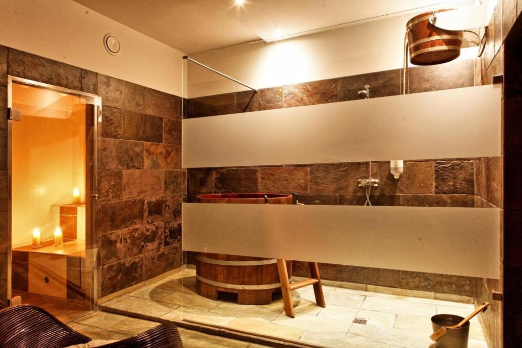 Hotel Бжоза Екстериор снимка